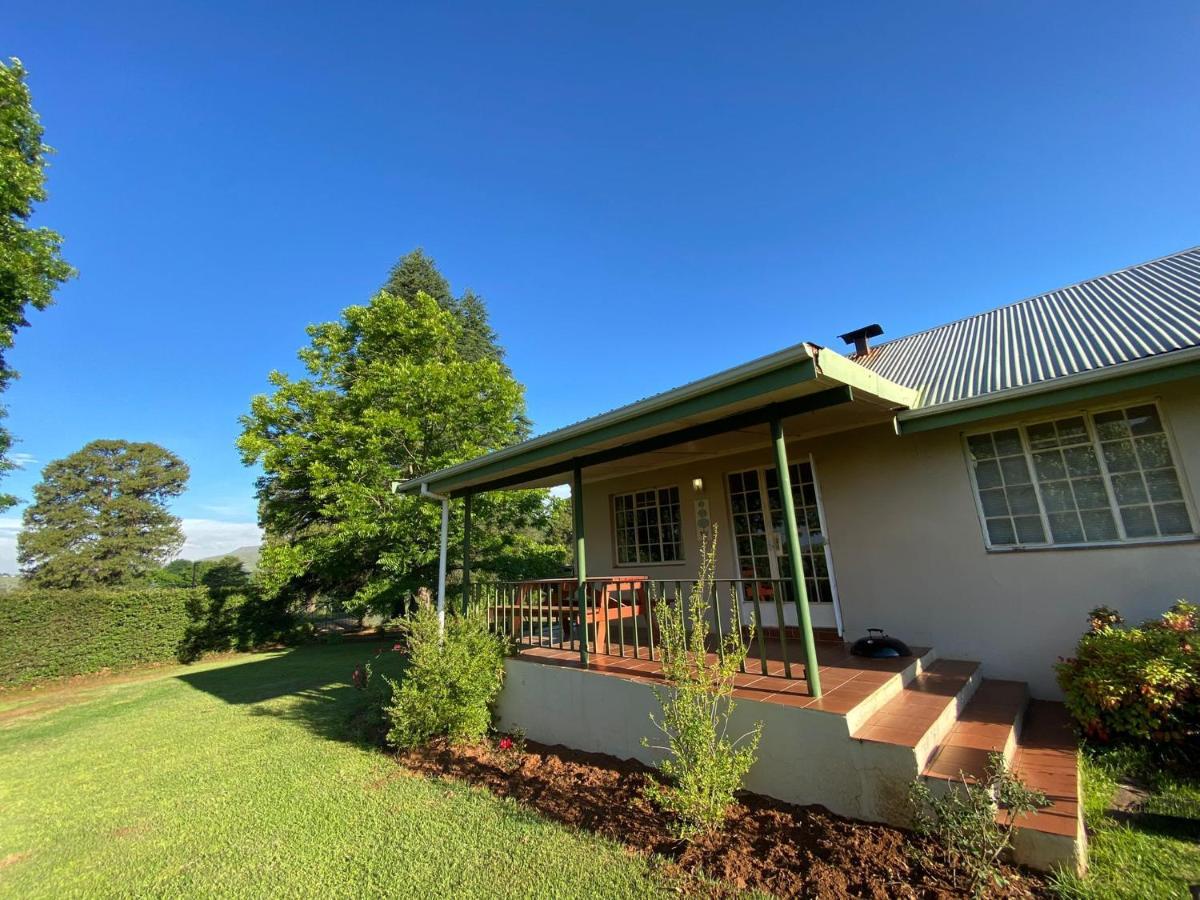 Under The Oak Villa Underberg Exterior photo