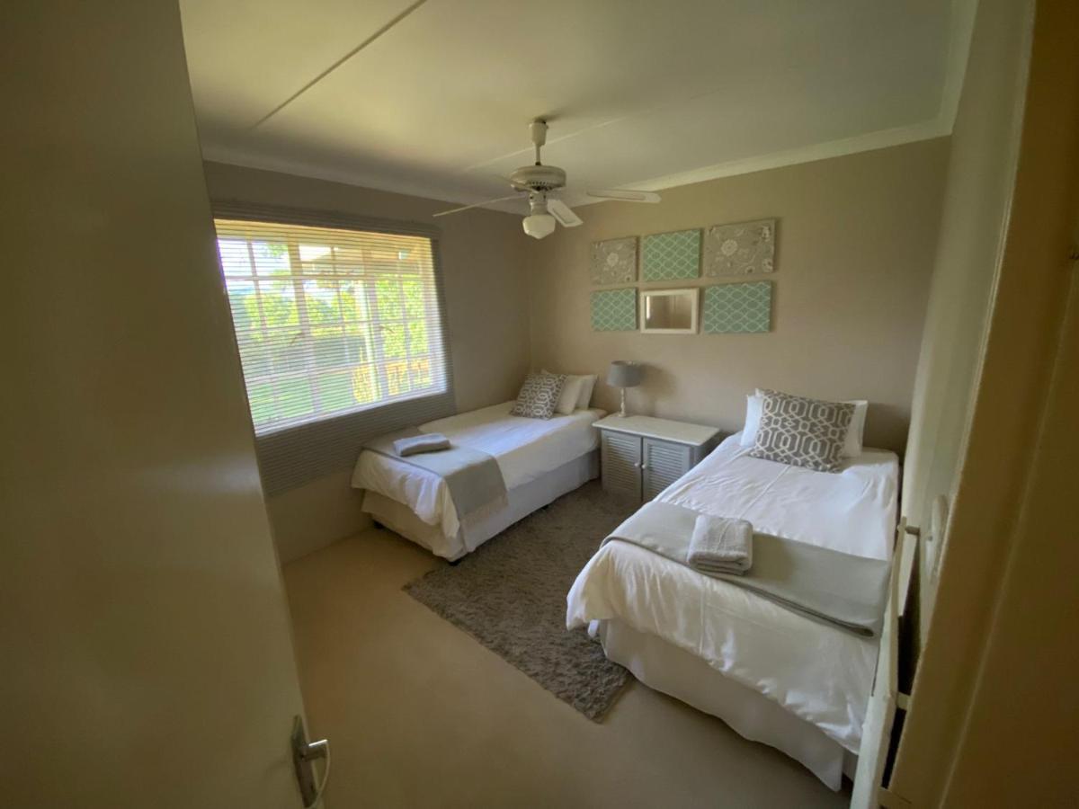 Under The Oak Villa Underberg Exterior photo